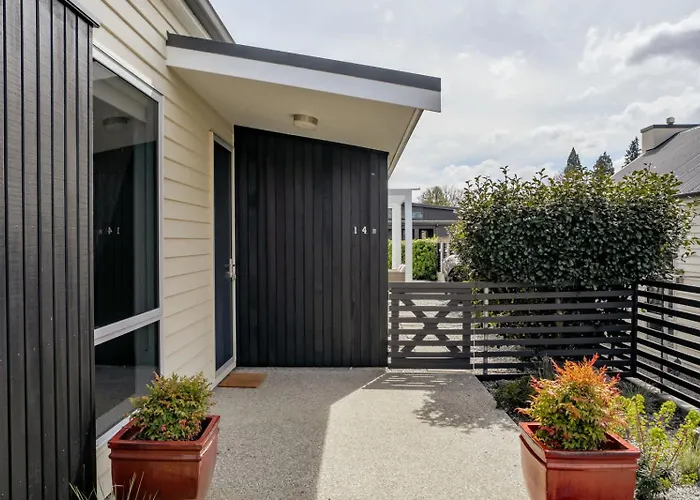 Tranquility On Parkhill Holiday home *
